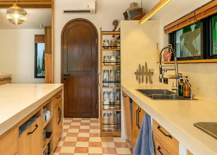 Villa Bingin Comfort 3br With Full Kitchen, Laundry And Cinema *