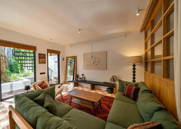 Bingin Comfort 3br With Full Kitchen, Laundry And Cinema Villa Uluwatu